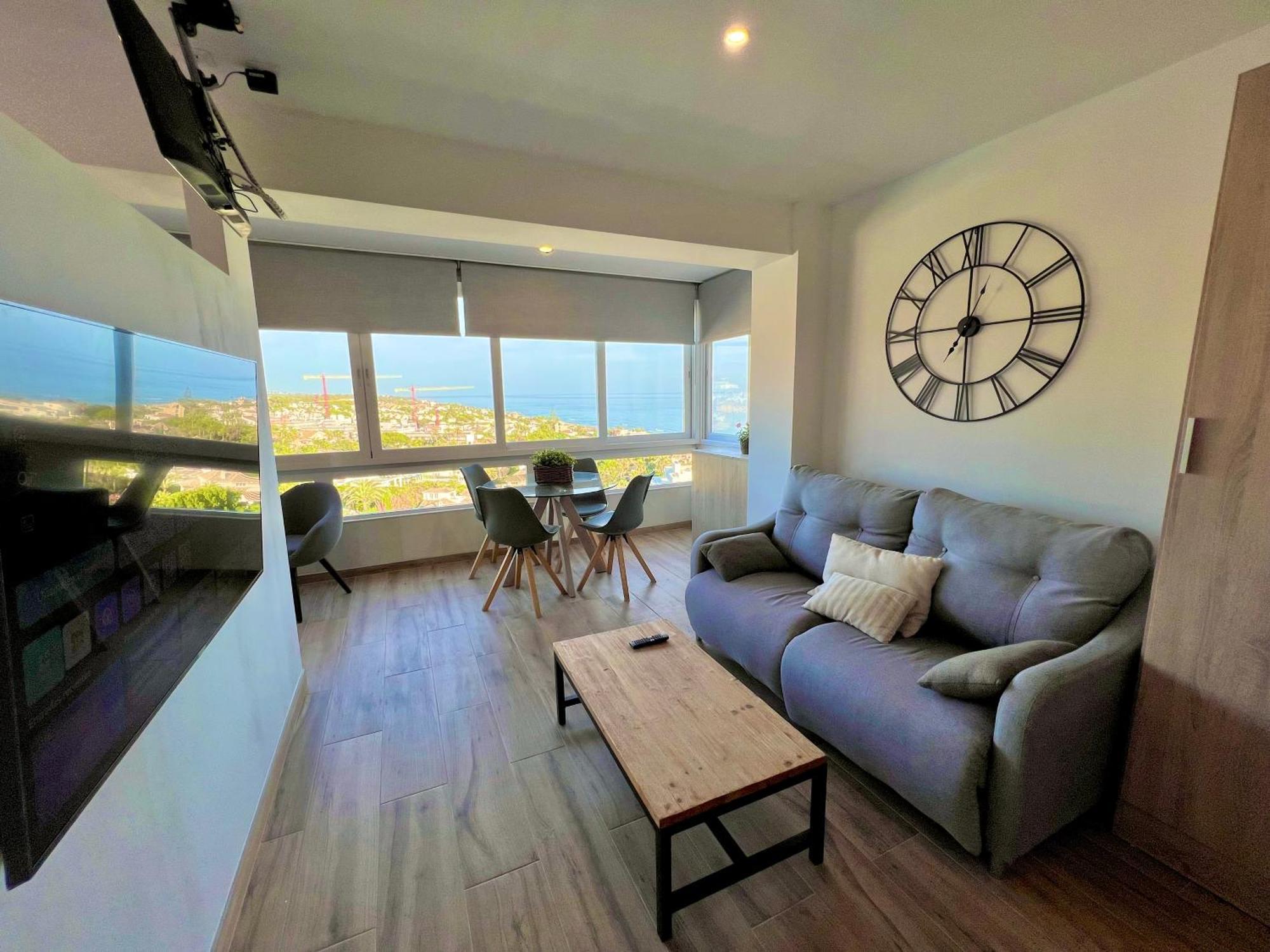 Marbella Beachfront - Beachside Apartment With Stunning Sea Views Екстер'єр фото